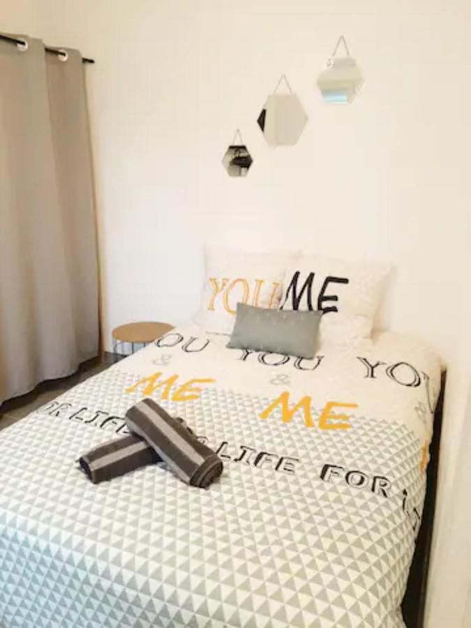 Апартаменты Le Petit Charmeur, Parking, Wifi, Gare Флер Экстерьер фото